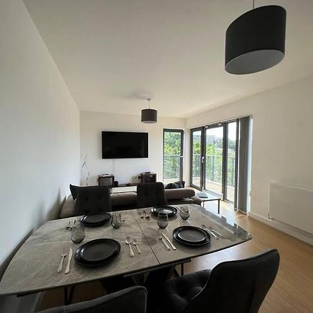 2 Bedroom Modern City Centre Bournemouth Apartment ボーンマス エクステリア 写真